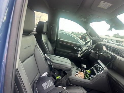 Used 2025 GMC Sierra 1500 Denali w/ Denali Reserve Package AWD/4WD image 18