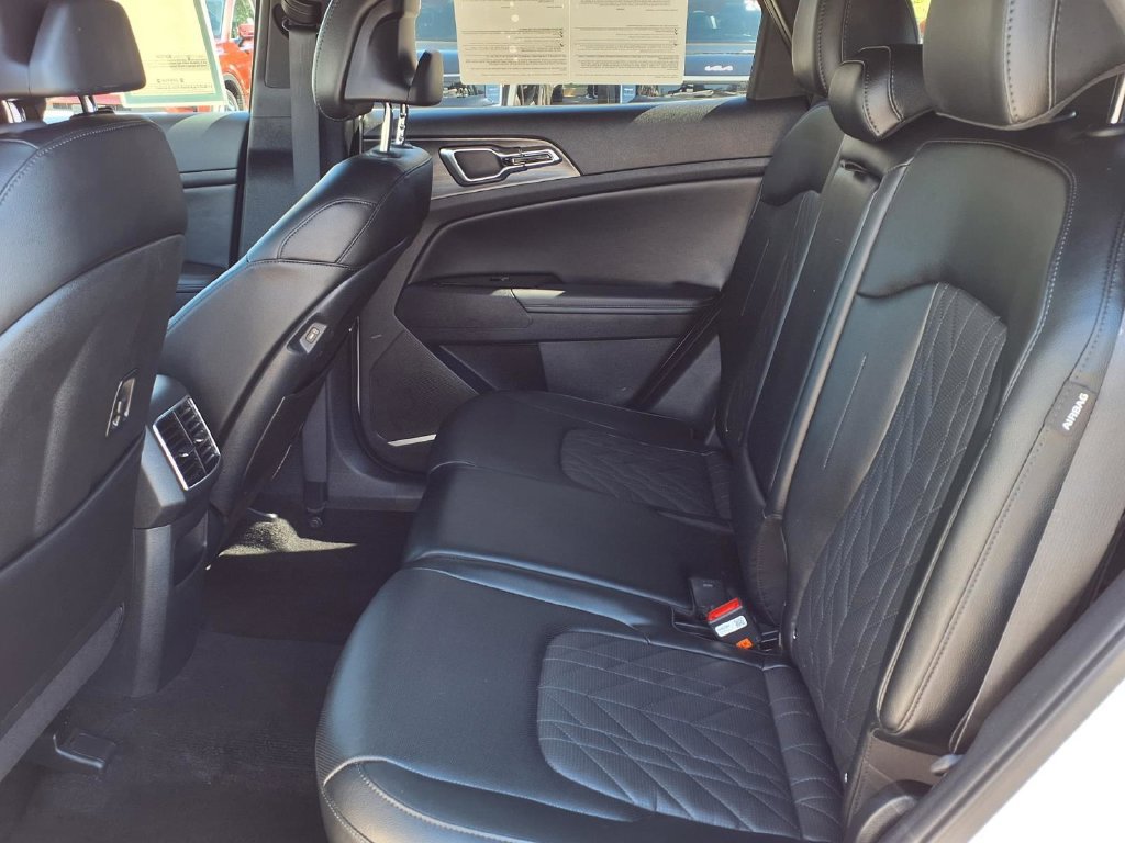 Certified 2025 Kia Sportage X-Pro AWD/4WD image 12