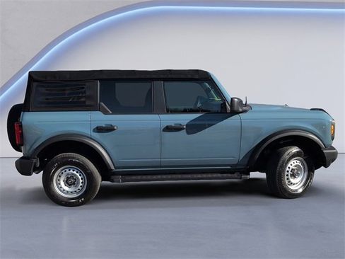 Used 2022 Ford Bronco 4-Door image 3
