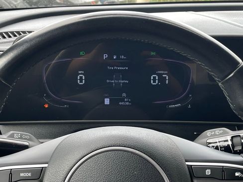 Used 2023 Kia Sportage EX image 15