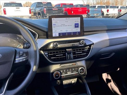 Used 2020 Ford Escape SE image 9