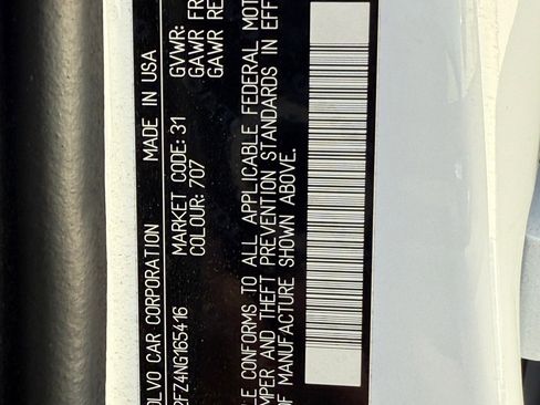 Used 2022 Volvo S60 B5 Momentum w/ Premium Package image 13