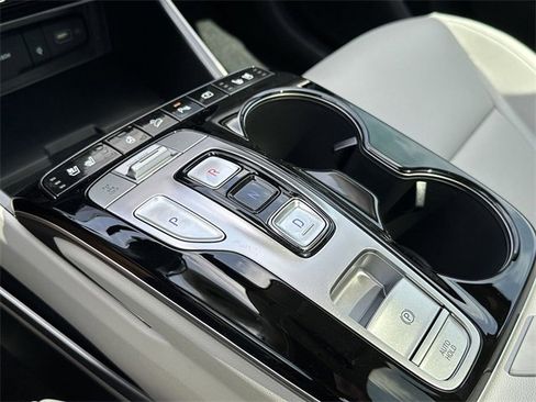 Used 2024 Hyundai Tucson Limited image 35