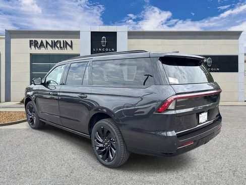 New 2026 Lincoln Navigator L Reserve w/ Jet Appearance Package AWD/4WD image 5