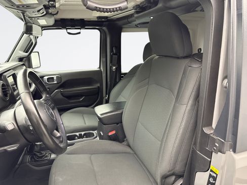 Used 2021 Jeep Wrangler Sport image 11