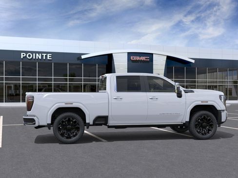 New 2026 GMC Sierra 2500 Denali Ultimate w/ LPO, Black Badging Package AWD/4WD image 5