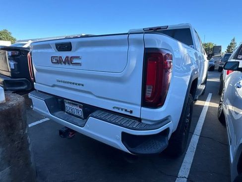 Used 2023 GMC Sierra 2500 AT4 w/ AT4 Premium Plus Package AWD/4WD image 5