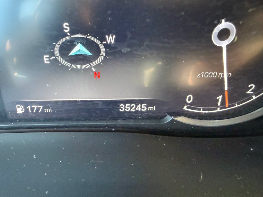 Used 2023 Genesis GV70 3.5T Sport w/ Sport Advanced Package AWD/4WD image 16