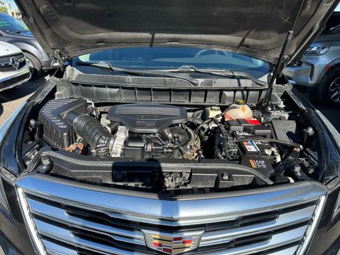 Used 2017 Cadillac XT5 Luxury image 33