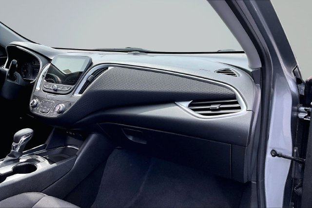 Used 2024 Chevrolet Malibu LT FWD image 25