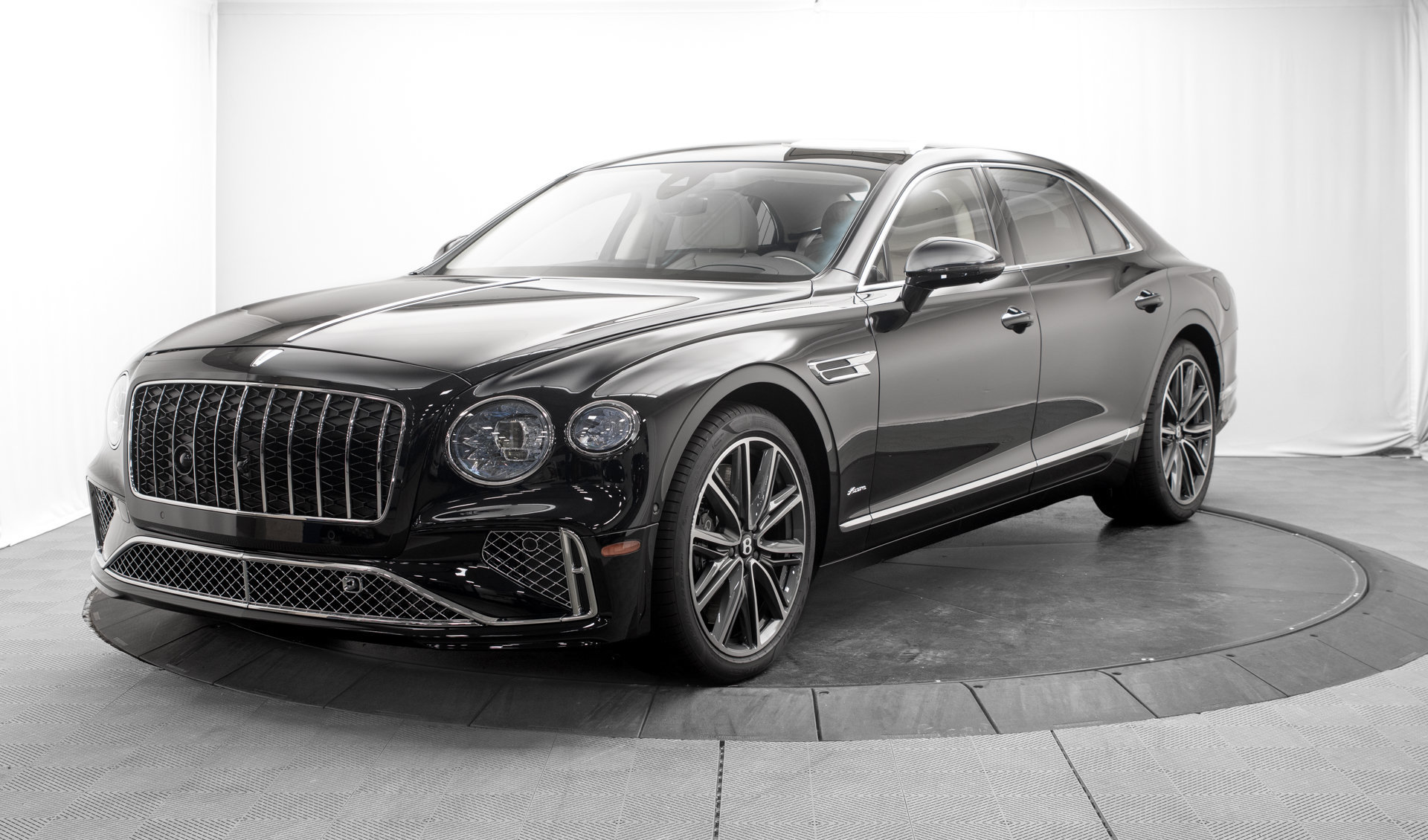 New 2026 Bentley Flying Spur V8 AWD/4WD image 7