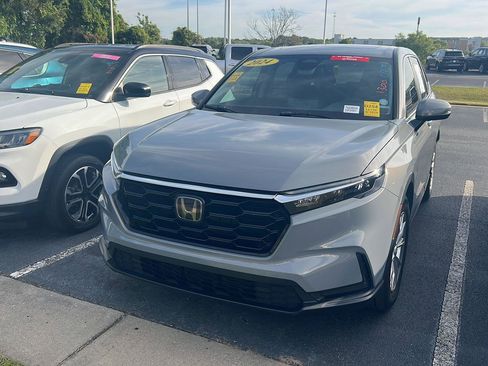 Used 2024 Honda CR-V EX image 3