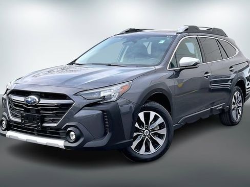 Used 2023 Subaru Outback Touring XT image 3
