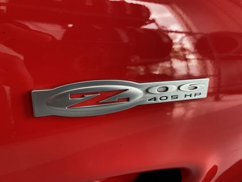 Used 2004 Chevrolet Corvette Z06 w/ Memory Package image 22