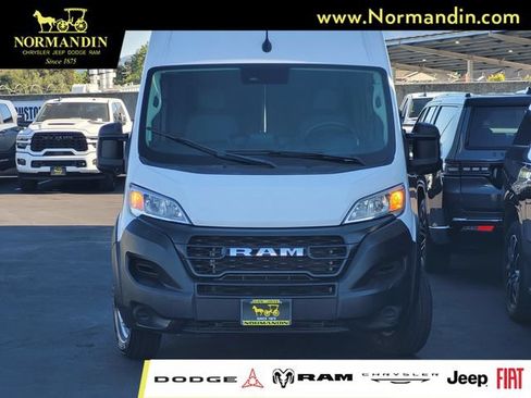 Used 2023 RAM ProMaster 2500 FWD image 2