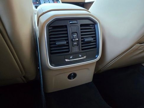 Used 2026 Porsche Macan image 18