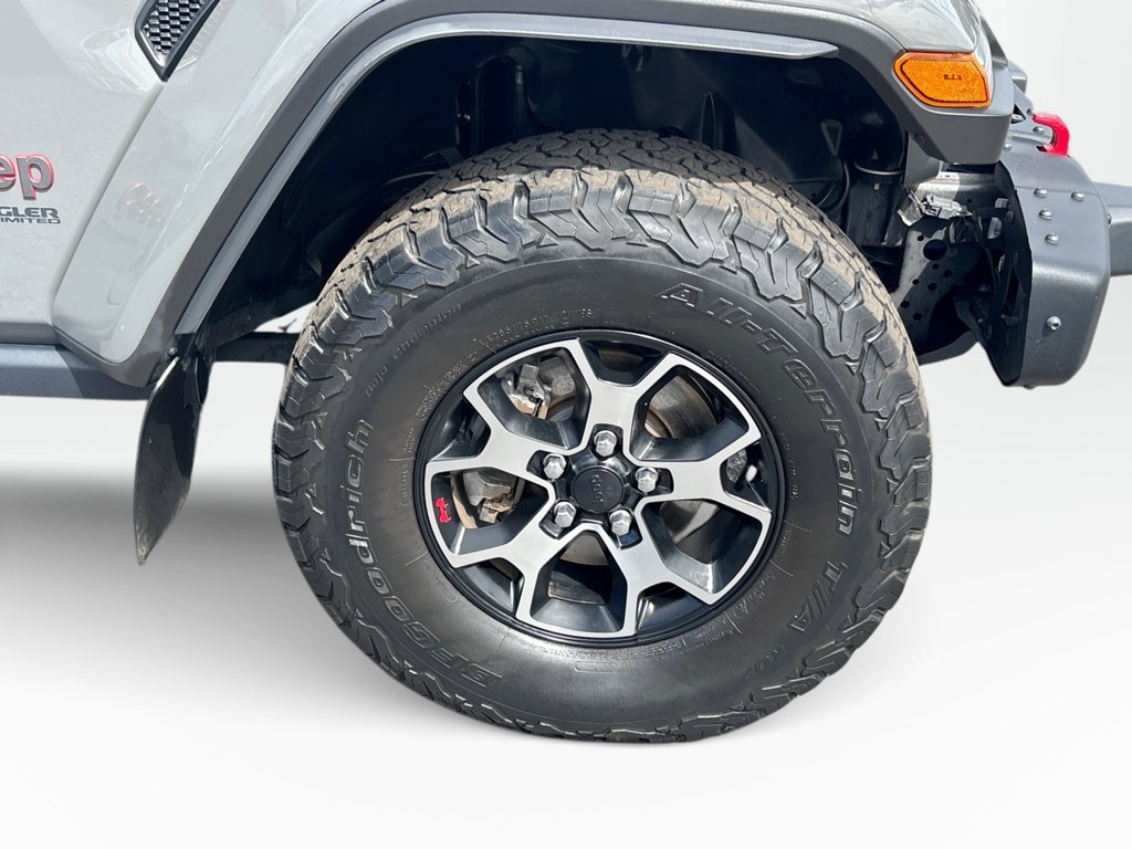 Used 2020 Jeep Wrangler Unlimited Rubicon w/ Dual Top Group AWD/4WD image 11
