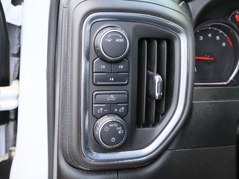 Used 2022 Chevrolet Silverado 2500 LT AWD/4WD image 13