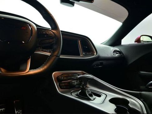 Used 2021 Dodge Challenger R/T Scat Pack image 5