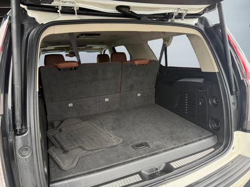 Used 2015 Cadillac Escalade ESV Premium image 14