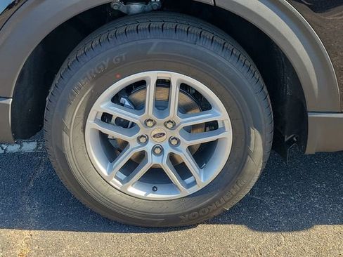 New 2026 Ford Explorer Active image 6