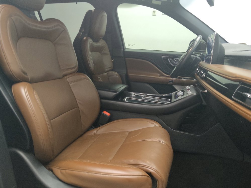 Used 2021 Lincoln Aviator Reserve w/ Equipment Group 201A RWD image 21