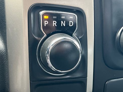 Used 2013 RAM 1500 Classic SLT w/ Remote Start & Security Group image 24