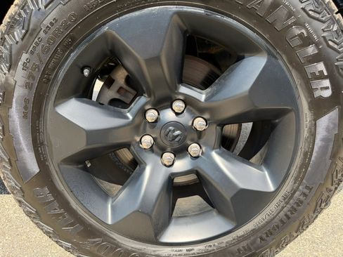 Used 2021 RAM 1500 Laramie AWD/4WD image 31
