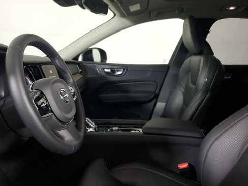Used 2024 Volvo XC60 B5 Ultimate w/ Protection Package Premier AWD/4WD image 22