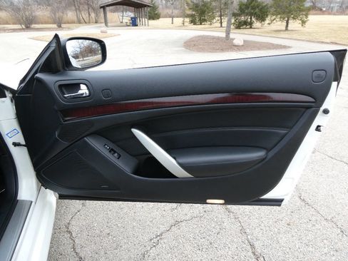 Used 2012 INFINITI G37 Sport w/ Premium Pkg image 29