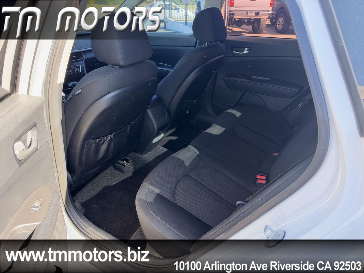 Used 2016 Kia Optima LX FWD image 16