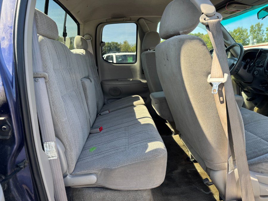 Used 2001 Toyota Tundra SR5 w/ Convenience Pkg RWD image 17