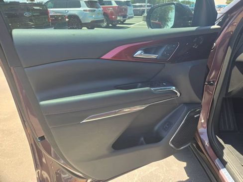 Certified 2026 Chevrolet Traverse RS FWD image 8