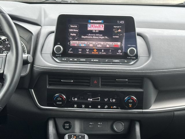 Used 2025 Nissan Rogue SV FWD image 23