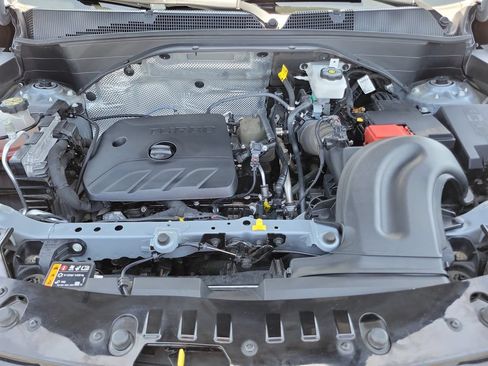 Used 2024 Chevrolet TrailBlazer RS AWD/4WD image 30