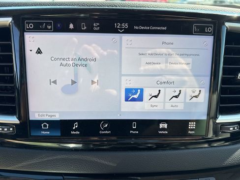 Used 2023 Chrysler Pacifica Touring-L image 25