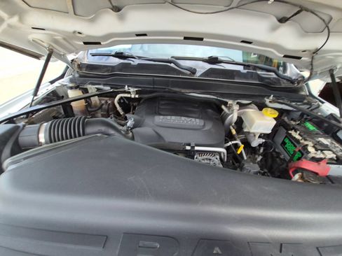 Used 2019 RAM 2500 Tradesman w/ Safety Group AWD/4WD image 9