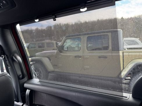 New 2026 Chrysler Pacifica Select image 17