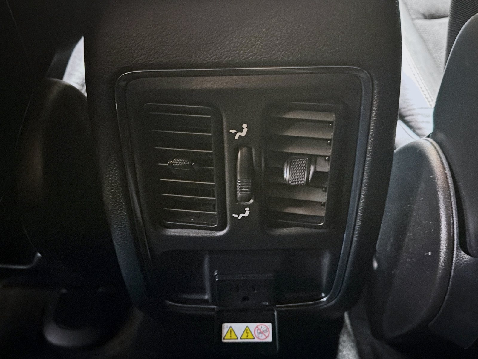 Used 2022 Jeep Grand Cherokee Laredo X AWD/4WD image 25