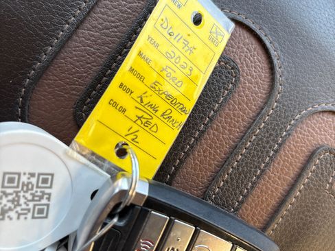 Used 2023 Ford Expedition Max King Ranch AWD/4WD image 30