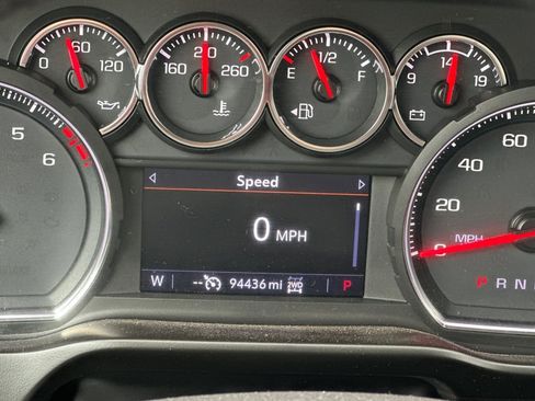 Used 2020 Chevrolet Silverado 1500 RST AWD/4WD image 30