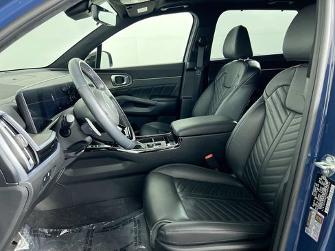 Certified 2025 Kia Sorento SX Prestige AWD/4WD image 8
