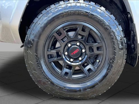 Used 2024 Toyota 4Runner TRD Off-Road Premium w/ Off Road Premium Plus Package AWD/4WD image 11