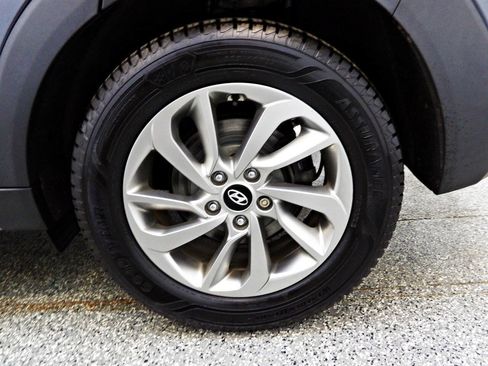 Used 2018 Hyundai Tucson SEL Plus w/ Cargo Package AWD/4WD image 19