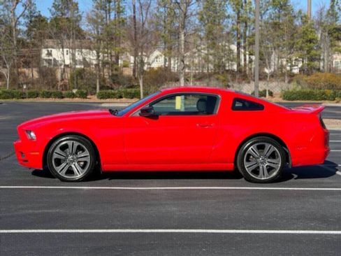 Used 2014 Ford Mustang Coupe w/ V6 Performance Package image 5