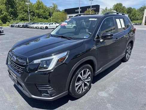 Used 2023 Subaru Forester Limited AWD/4WD image 4