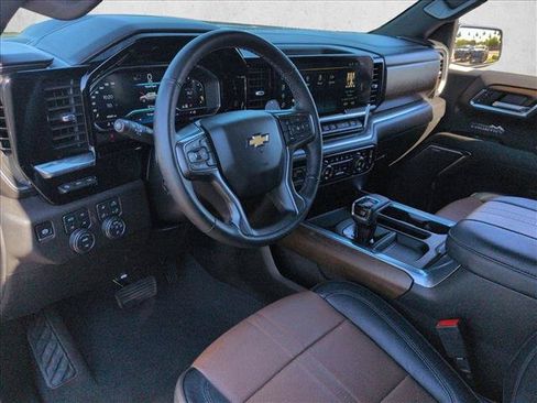 Certified 2024 Chevrolet Silverado 1500 High Country w/ Technology Package AWD/4WD image 13