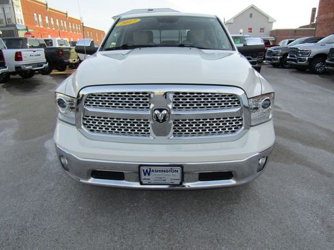 Used 2017 RAM 1500 Laramie image 8
