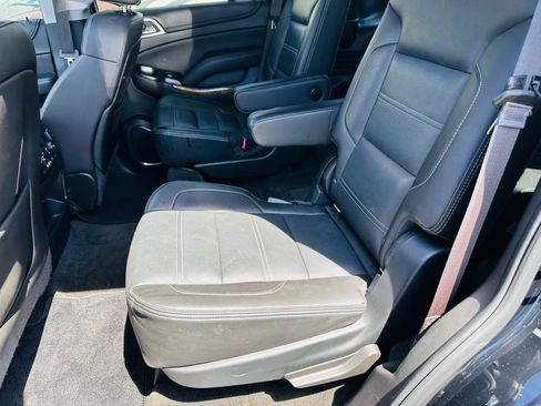 Used 2015 GMC Yukon Denali w/ Premium Package AWD/4WD image 29
