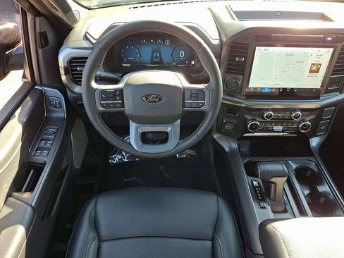 Used 2025 Ford F150 Lariat AWD/4WD image 11